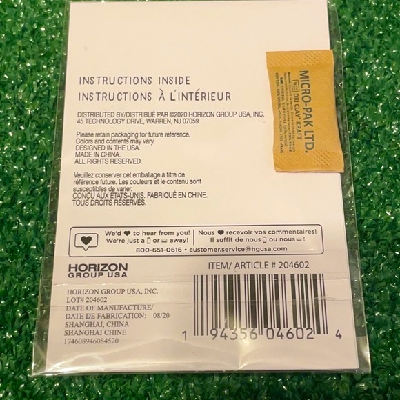 🏷 NO IRON / PEEL & STICK PATCH Narwhal Metallic Baby Blue Silver w Rainbow Horn - Picture 2 of 3